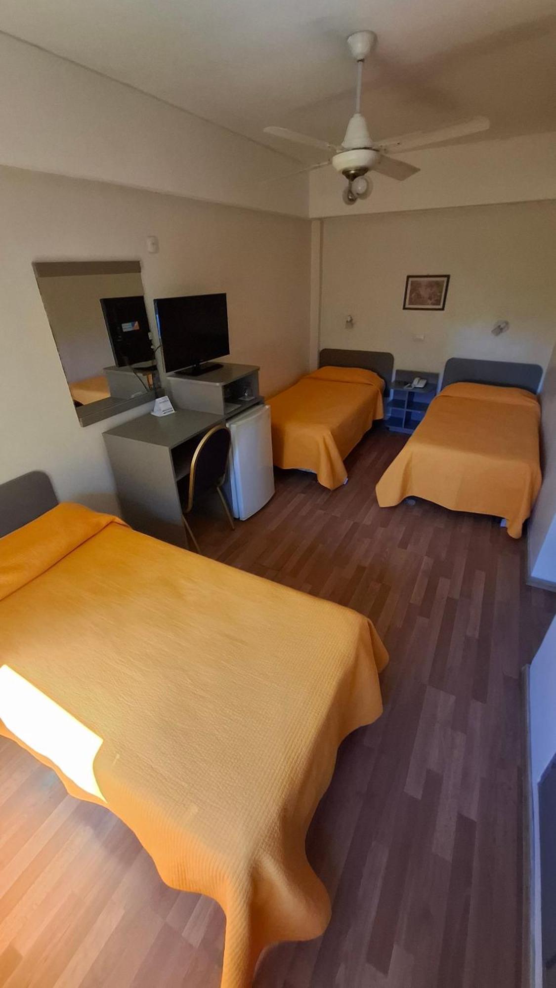 Hotel Mayoral 로자리오 외부 사진